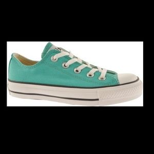 🥰Size 8 Low Converse Waterfall All⭐